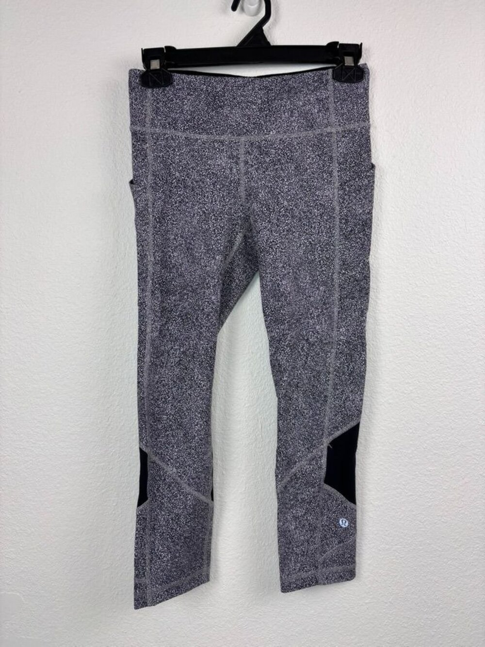 Lululemon women's 4 black speckled pace rival crop leggings yoga athletic